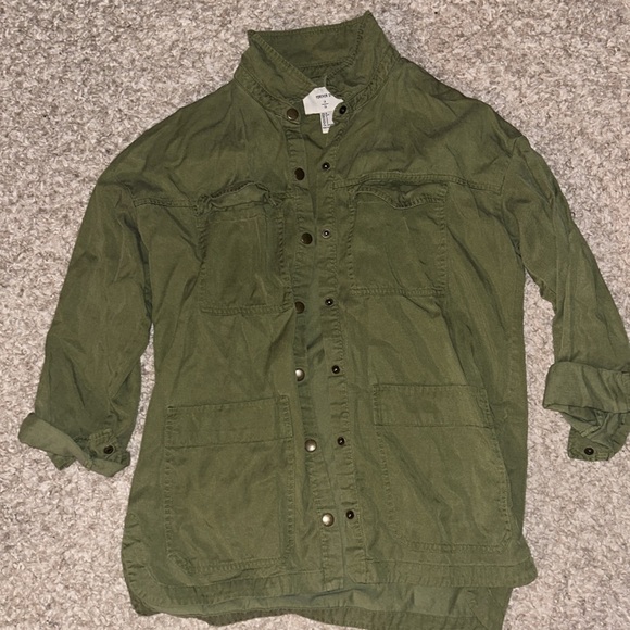 H&M Long-Sleeved “Tender Lovin’” Olive Blouse - Picture 7 of 8